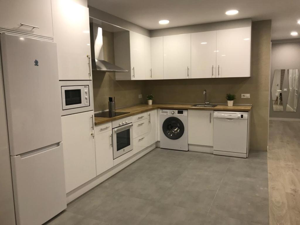 Apartamento Expectacular,Centrico,Nuevo 5 Min A Pie De La Laurel Vivienda De Uso Turistico Logroño Exterior foto